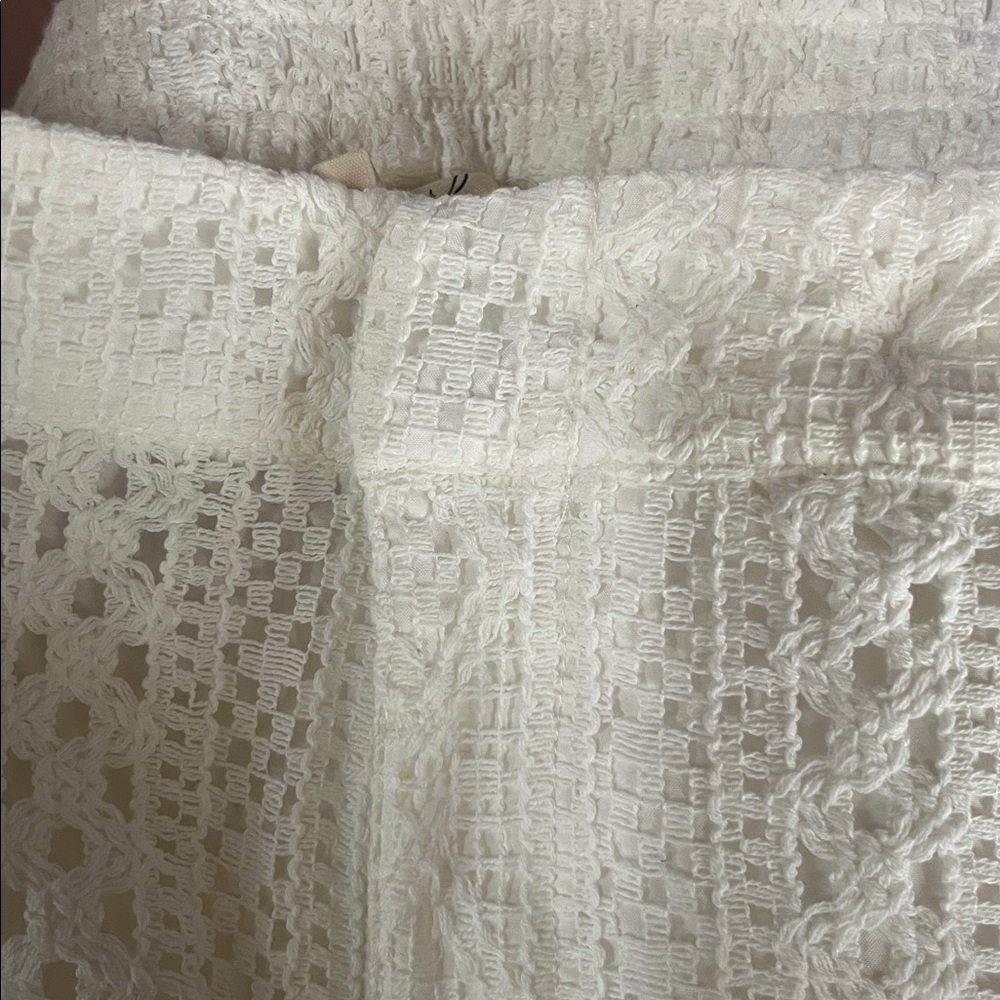 Elegant White Lace Women's Pants - Picture 4 of 4
